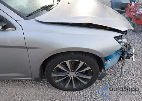 2013 Chrysler 200 Limited z USA, uszkodzony, nr VIN 1C3CCBCG1DN539328